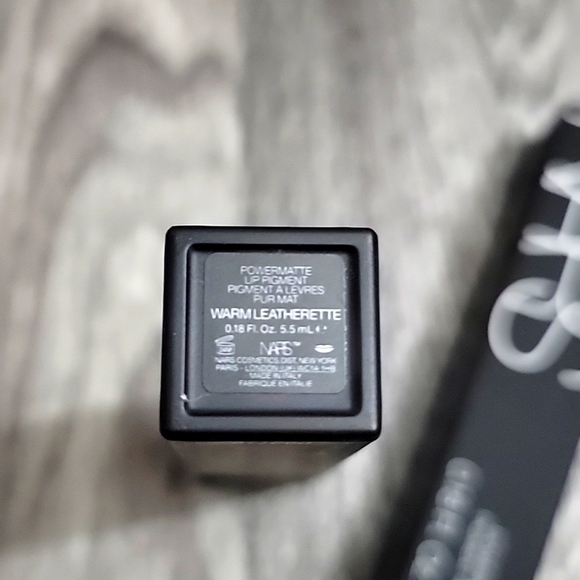 NIB NARS Lipstick - Picture 2 of 2